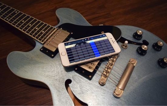 Learn Guitar Fast with Innovative App